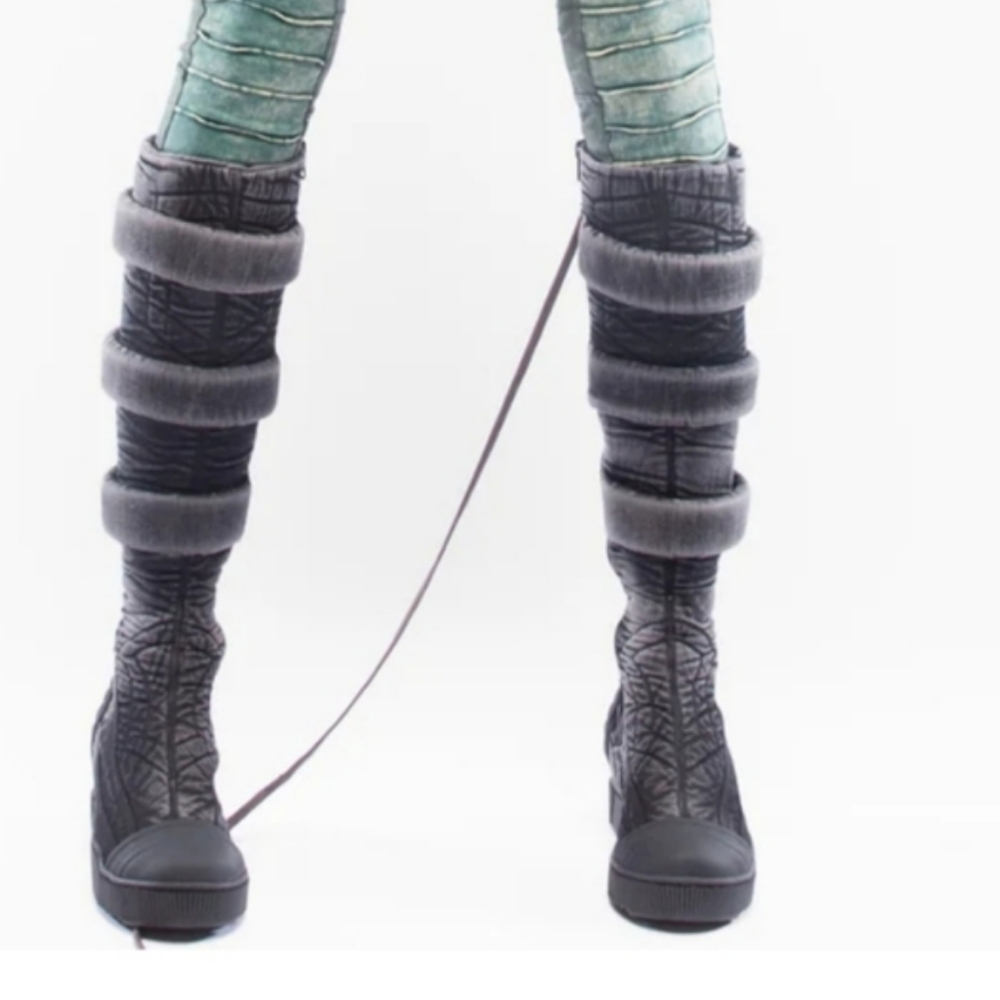 Demobaza  hight boots futuristic size 36
